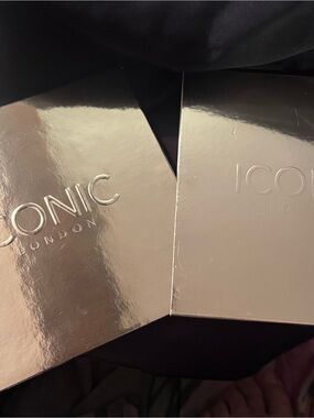 ICONIC London Rose Gold Reflective Makeup Palettes.  ✨Host Pick✨